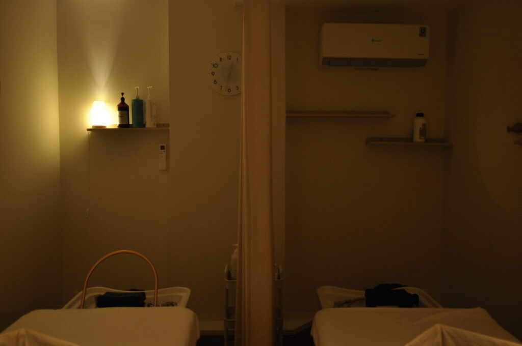 top spas near Ben Thanh Market relaxing spa room Ho Chi Minh City - Cele'B Spa Room is clean and modern